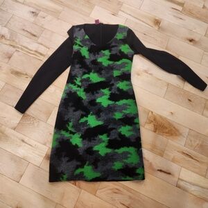 Save The Queen Black and Green Long Sleeve Sheath Dress